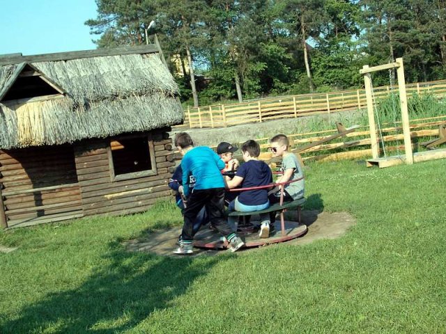 469